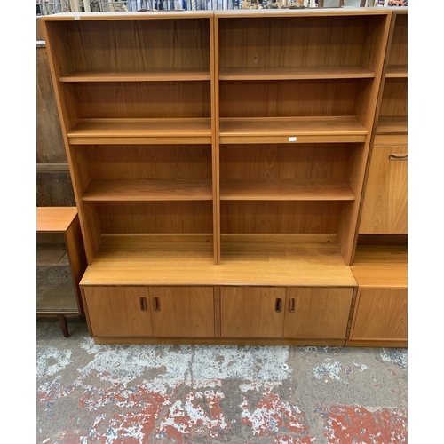 123 - A 1970s G Plan Fresco teak bookcase - approx. 198cm high x 162cm wide x 45.5cm deep