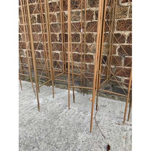 22 - A large quantity of 19th century style metal garden trellises - largest approx. 194cm high