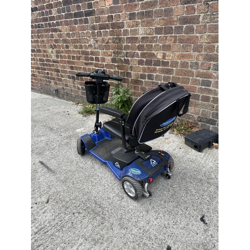 1035 - An Apex Aluma-lite Pride mobility scooter with charger