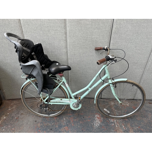 1019 - A Pendleton Classic Somerby lady's town bike with child seat