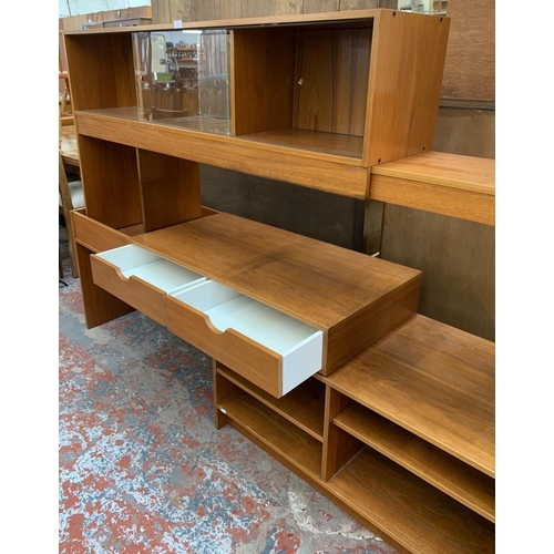 165 - A mid 20th century Swedish Abra Musikbank teak extending media cabinet - approx. (when closed) 138.5... 