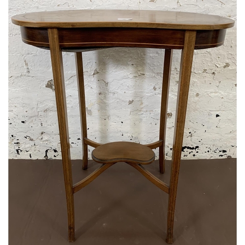 186 - An Edwardian inlaid mahogany kidney shaped two tier side table - approx. 71cm high x 62cm wide x 34.... 