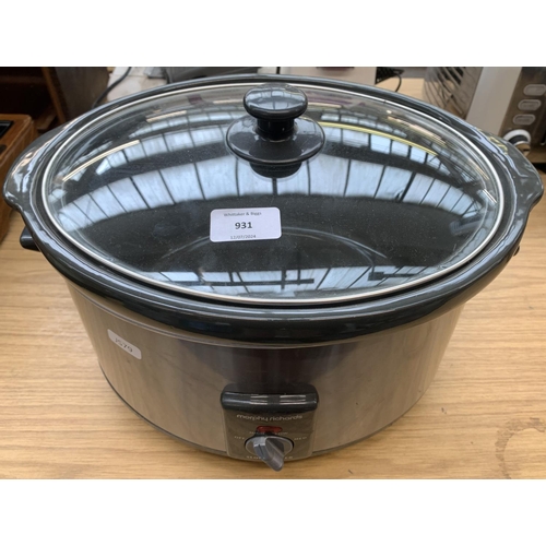 931 - A Morphy Richards 48718A 6.5L slow cooker