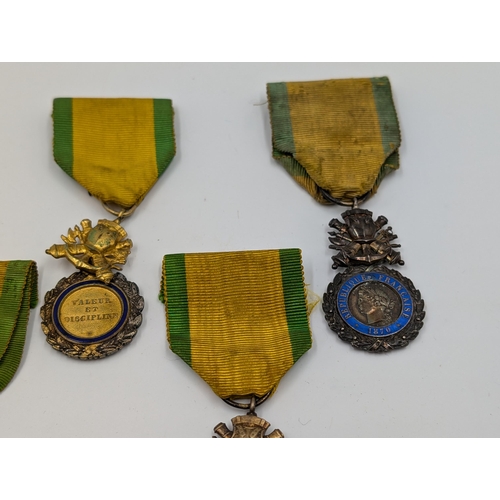 2148 - Five WWI French military Medaille Militaire Valeur Et Discipline medals