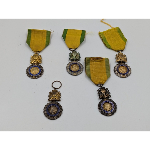 2149 - Five WWI French military Medaille Militaire Valeur Et Discipline medals