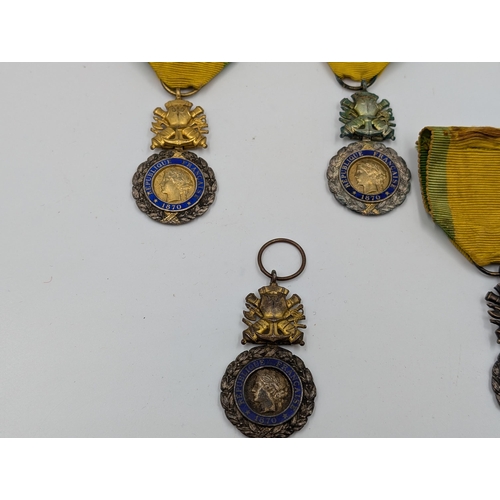 2149 - Five WWI French military Medaille Militaire Valeur Et Discipline medals