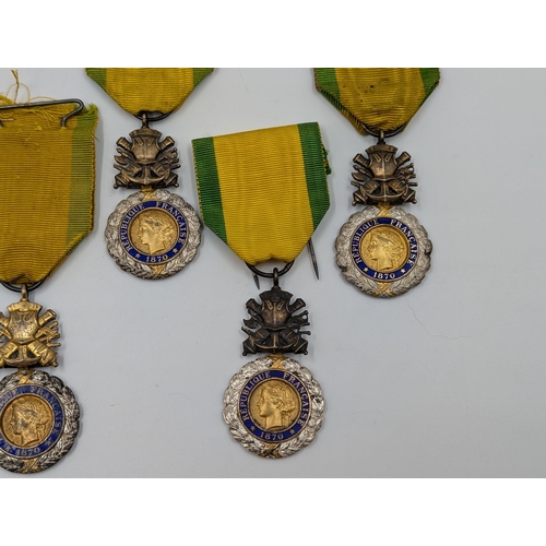 2150 - Five WWI French military Medaille Militaire Valeur Et Discipline medals