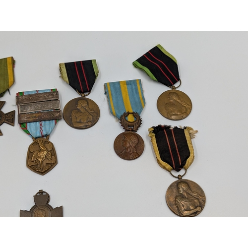 2154 - Ten French and Belgian WWI and WWII military medals to include Croix de Valeur, Combattant Volontair... 