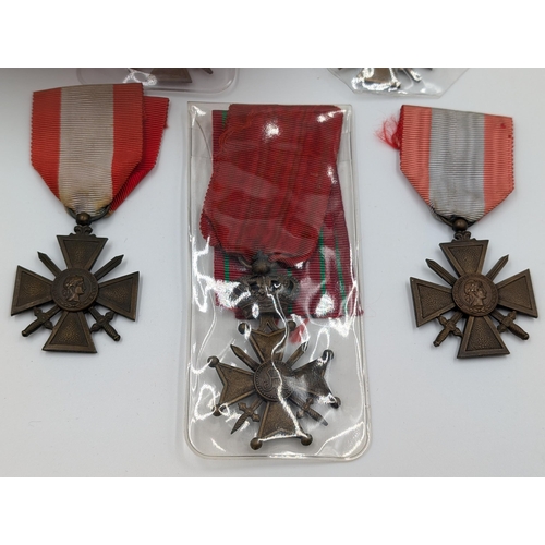 2159 - Five WWII Croix de Guerre military medals, four French and one Belgian