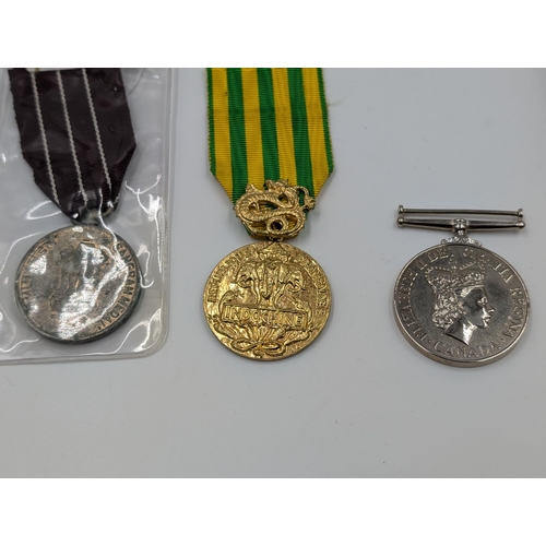 2172 - Ten military medals to include India Sangram, Zimbabwe Independence, Namibia Commendation etc.