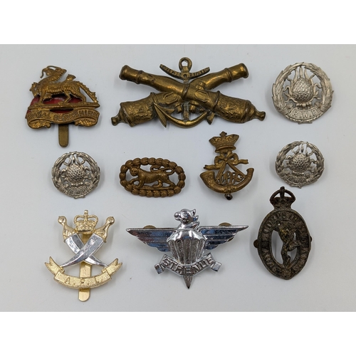 2185 - Ten military cap badges