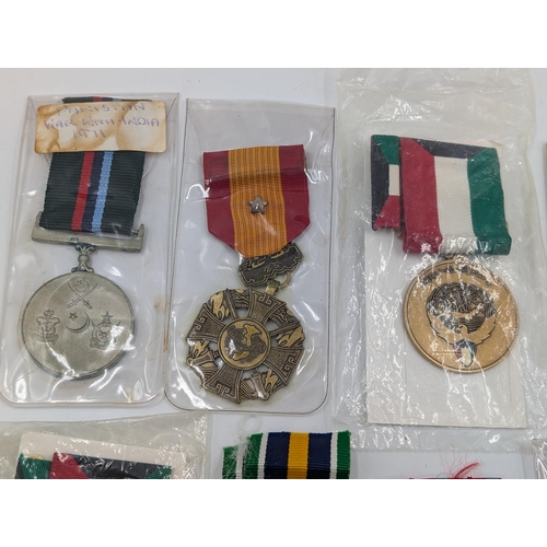 2213 - Ten military medals to include Vietnam Republic Gallantry Cross, Pakistani War with India, U.S. Air ... 