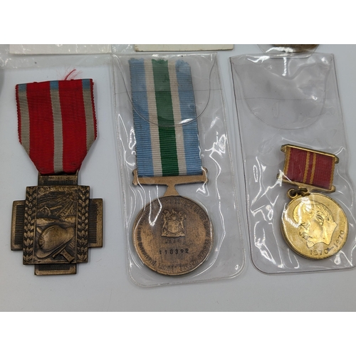 2213 - Ten military medals to include Vietnam Republic Gallantry Cross, Pakistani War with India, U.S. Air ... 