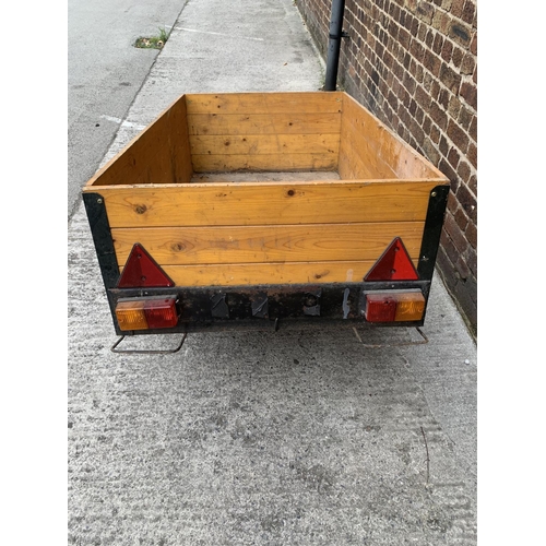 1070A - A pine and black painted metal car trailer - approx. 82cm high x 154cm long x 92cm wide