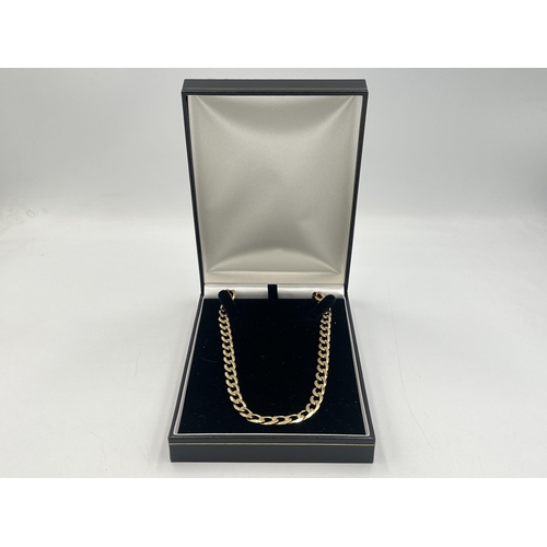 A hallmarked 9ct gold curb link chain necklace - approx. gross weight 26.7g and 50cm unclasped