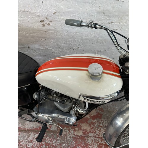 1000 - A 1965 Triumph T120R Bonneville 650cc sport bike, only two previous owners and was built for the Ame... 