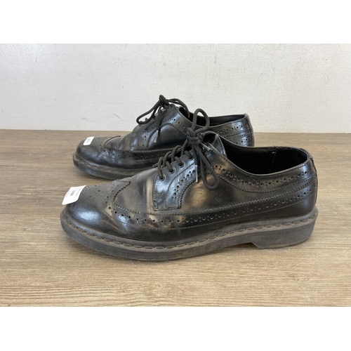 2115 - A pair of Dr. Martens The Original black leather brogues - UK size 11