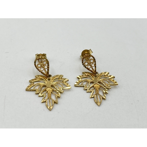 2006 - A pair of 9ct gold drop earrings - approx. gross weight 1.8g