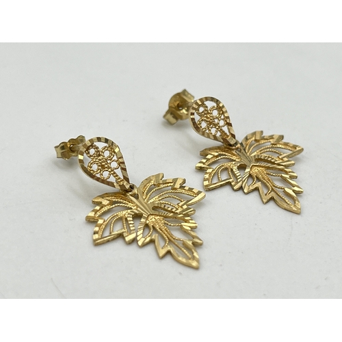 2006 - A pair of 9ct gold drop earrings - approx. gross weight 1.8g