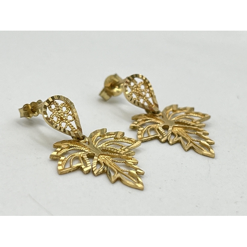 2006 - A pair of 9ct gold drop earrings - approx. gross weight 1.8g