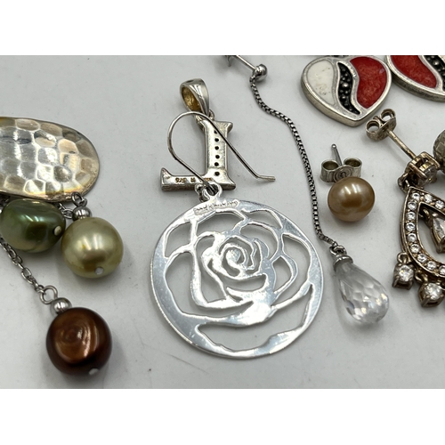 2014 - A collection of .925 silver and white metal jewellery to include .925 silver and coral heart shaped ... 