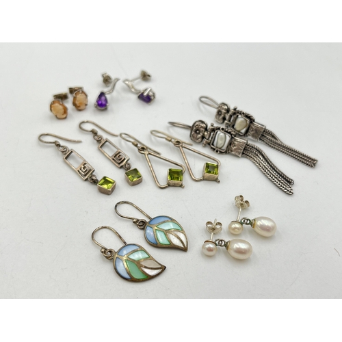 2035 - Seven pairs of .925 silver drop earrings to include amethyst, pearl, peridot etc. - approx. gross we... 