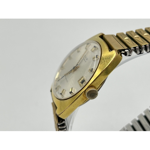 2039A - A mid 20th century Avia 17 jewels Incabloc men's wristwatch