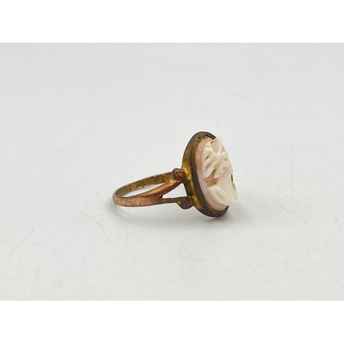 2076 - An antique hallmarked Chester 9ct gold cameo ring, dated 1917, size P½ - approx. gross weight 2.1g