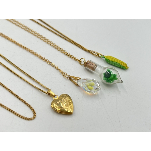 2084 - A collection of jewellery to include yellow metal pendant necklaces, yellow metal guilloche enamel p... 