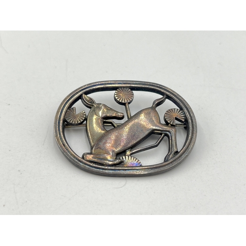 2088 - A Georg Jensen no. 256 'Kneeling Deer' .925 sterling silver brooch - approx. gross weight 16g