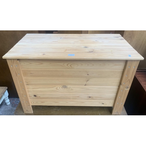 61 - Two blanket boxes, one pine - approx. 52cm high x 79cm wide x 42cm deep and one beech and plywood - ... 