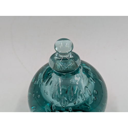 356 - A Victorian hand blown bubbled glass dump/inkwell - approx. 13cm high