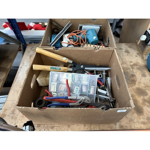 1029 - Two boxes containing various items to include Black & Decker DN 44-F13 sander, dry wall screws, exte... 