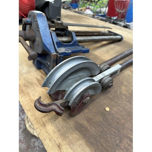 1038 - Two items, one Hilmore type GL Minor pipe bender and one Record 52.½ D bench vice