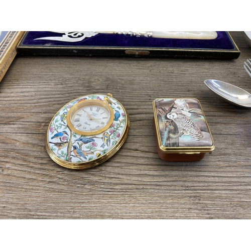 425 - A collection of items to include Halcyon Days enamel trinket box and mantel clock, cased 19th centur... 