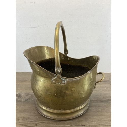 435 - A 19th century brass coal scuttle - approx. 27cm high