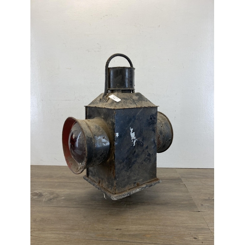 516 - A 19th century British Rail (BRM) double bullseye crossing lamp - approx. 57cm high