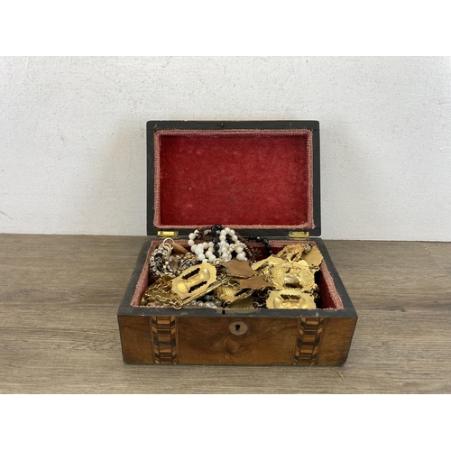 479 - A 19th century walnut Tunbridge ware jewellery box containing a collection of costume jewellery to i... 