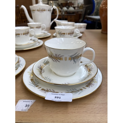 391 - A Minton Rhapsody twenty one piece tea set