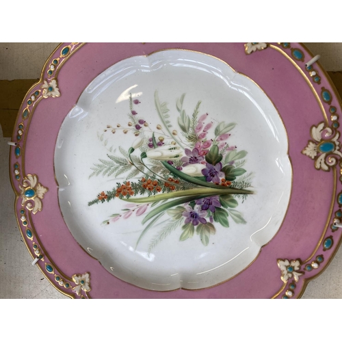 405 - A collection of ceramics to include two Worcester Royal Porcelain Works hand painted plates, five Ch... 