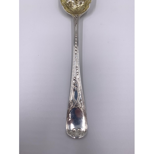 2122 - A George III Henry Chawner hallmarked London silver berry spoon, dated 1791 - approx. gross weight 6... 