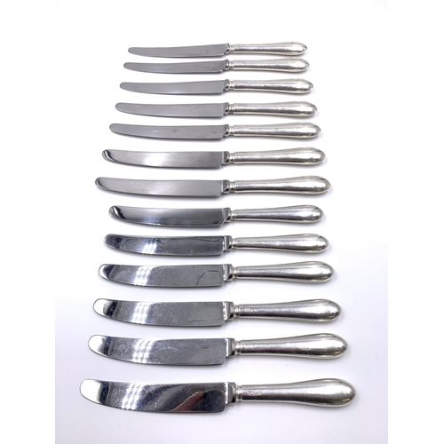 2130 - A set of twelve William Yates Ltd hallmarked Sheffield silver handled butter knives, dated 1985 - ap... 