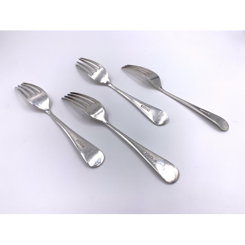 2133 - A set of four George V Martin Hall & Co Ltd hallmarked Sheffield silver dinner forks, dated 1920 - a... 