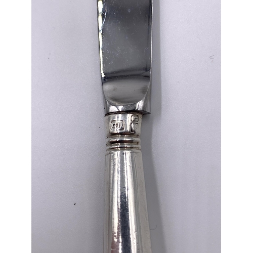 2146 - A cased set of six hallmarked Sheffield silver handled butter knives - approx. gross weight 154g