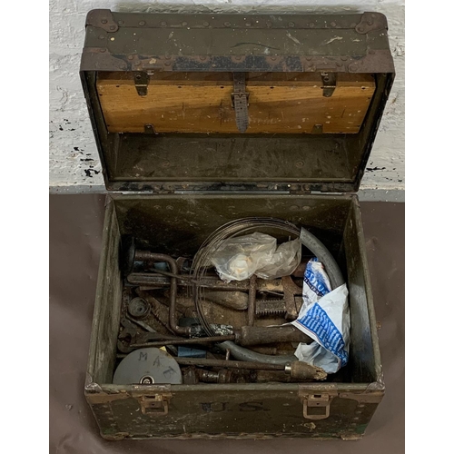 205 - An early 20th century Belber Trunk & Bag Co. green painted fibre and metal banded U.S. military tool... 