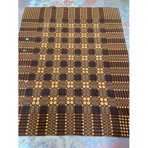 116 - A mid 20th century Welsh brown woollen blanket - approx. 200cm x 165cm