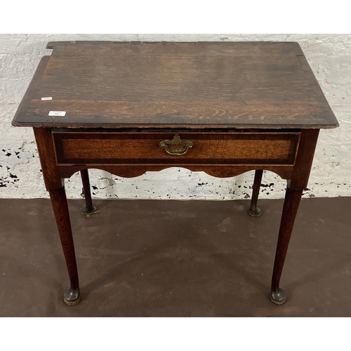 153 - A George III oak and mahogany crossbanded lowboy/side table