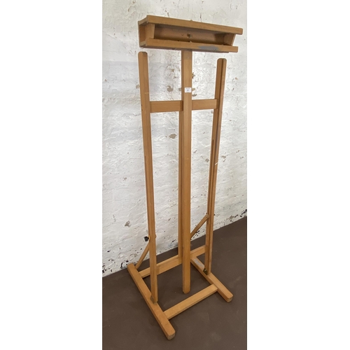 155 - A beech artist's easel - approx. 157cm high x 51cm wide x 61cm deep