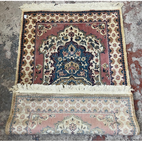 34 - A Shirvana Traditional Persian design rug - approx. 160cm x 92cm