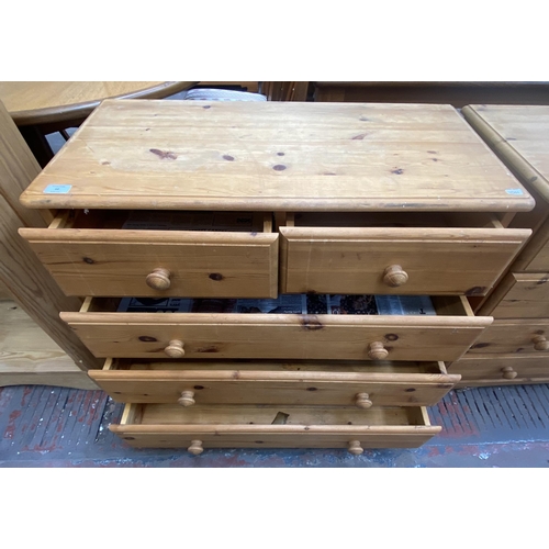 98 - A pine chest of drawers - approx. 75cm high x 84cm wide x 40cm deep